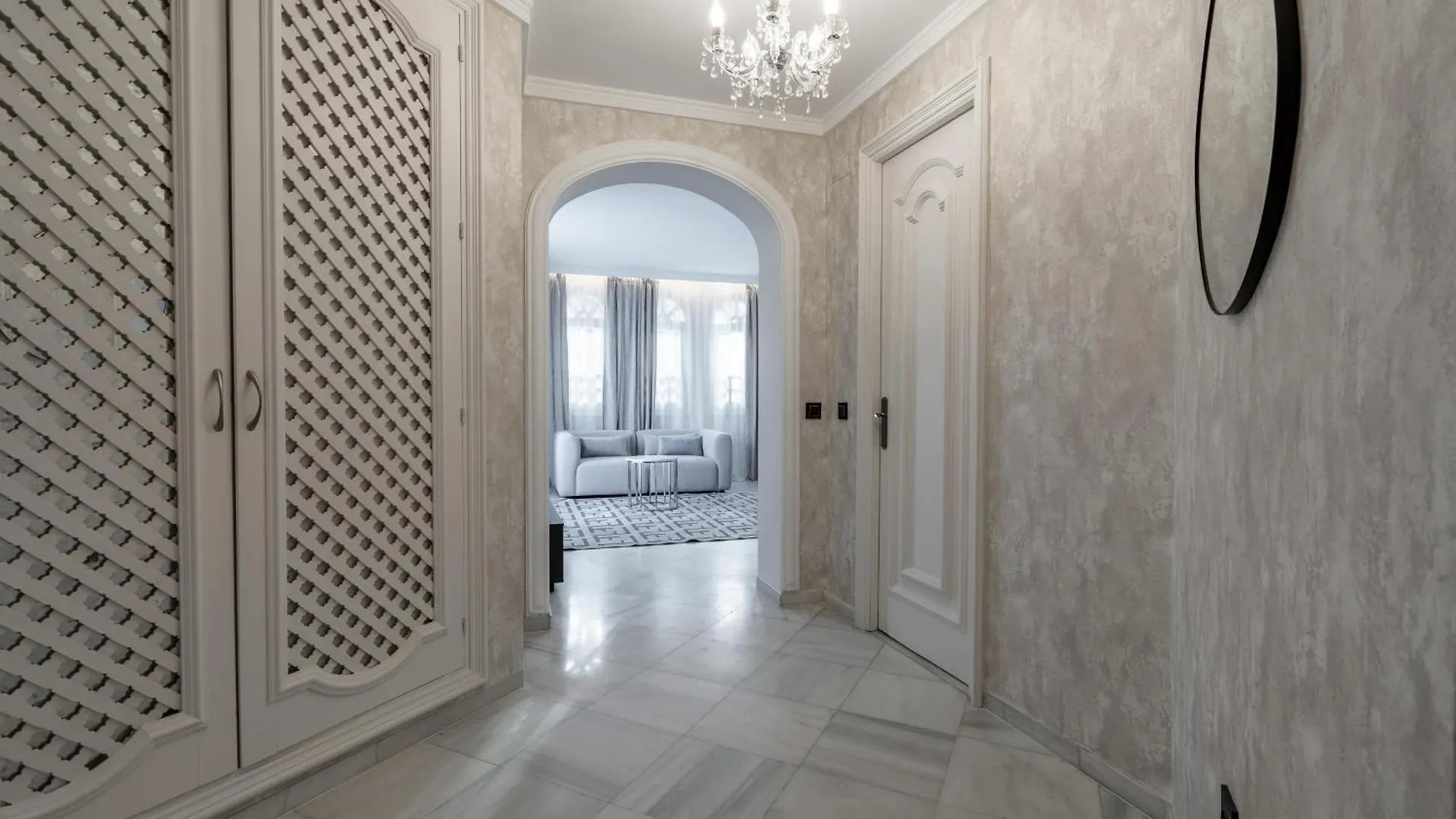 Palacio Suites 마르베야 게스트하우스