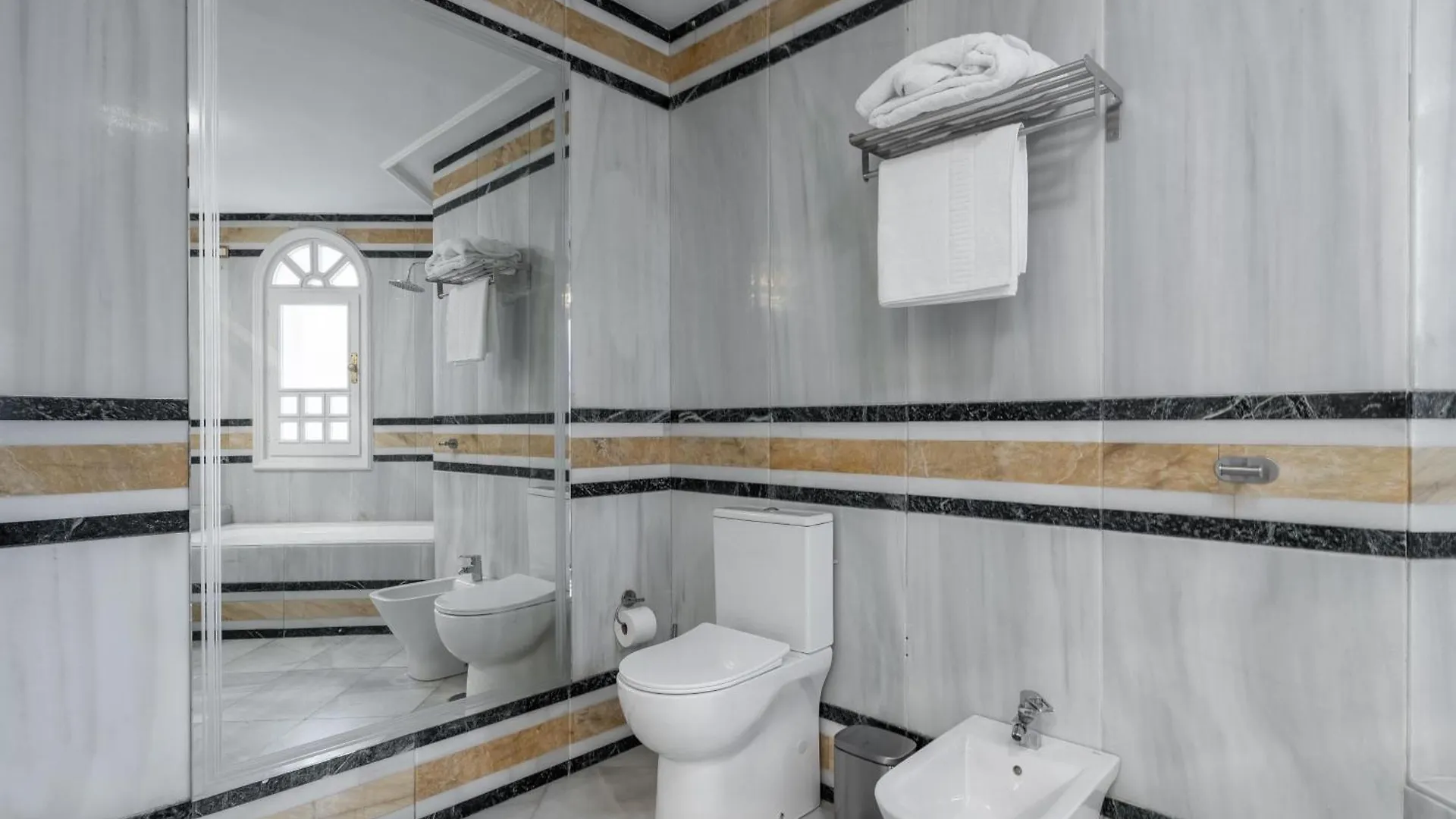 Gasthuis Palacio Suites Marbella